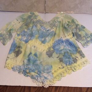 Women’s crochet fringe blouse floral Sc